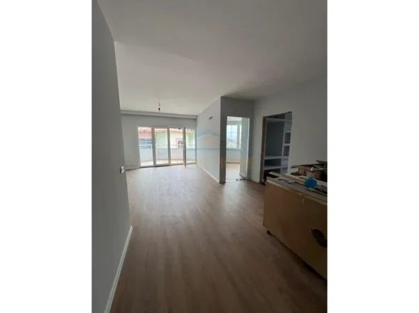shitet apartament Kati 4, 97 m² 140.000 € (FRESK)