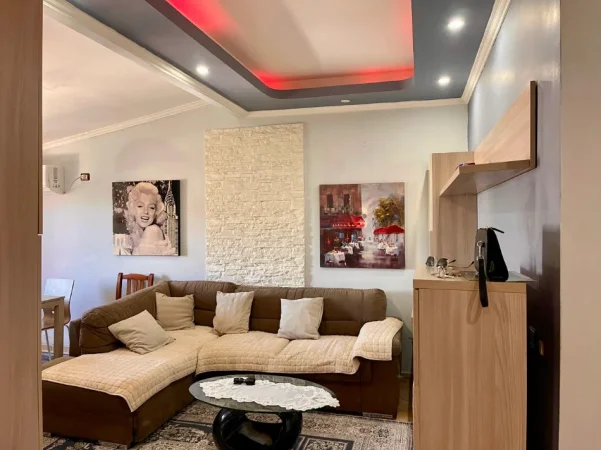 Tirane, jepet me qera apartament 2+1 Kati 5, (ALLIAS)