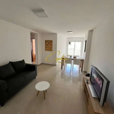 Tirane, jepet me qera apartament 1+1 Kati 5, 60 m² 400 € (LAPRAKE)