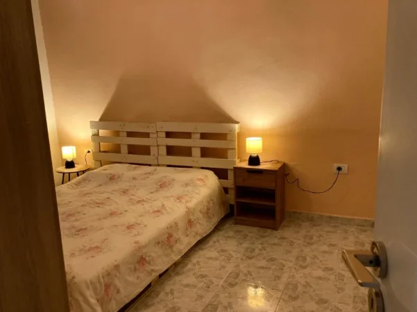 Tirane, jepet me qera apartament 1+1 Kati 2, 58 m² 550 € (vasil shanto)