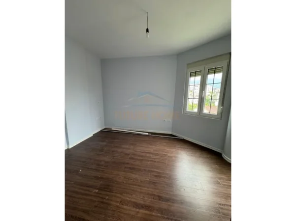 Tirane, shitet apartament 1+1+Ballkon Kati 4, 60 m² 87.000 € (FRESK)