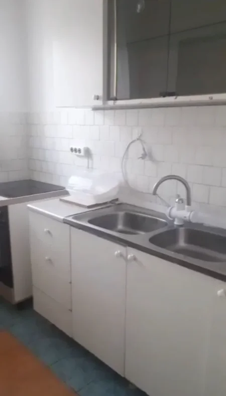 🏡 Jepet me Qera Hyrje  1+1 ,ne Selite, 300 Euro