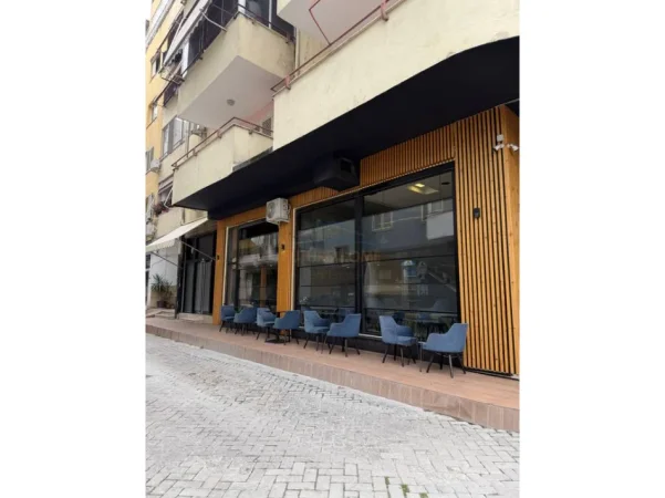 Tirane, shitet lokal Kati 0, 80 m² 380.000 € (Kopshti Botanik)