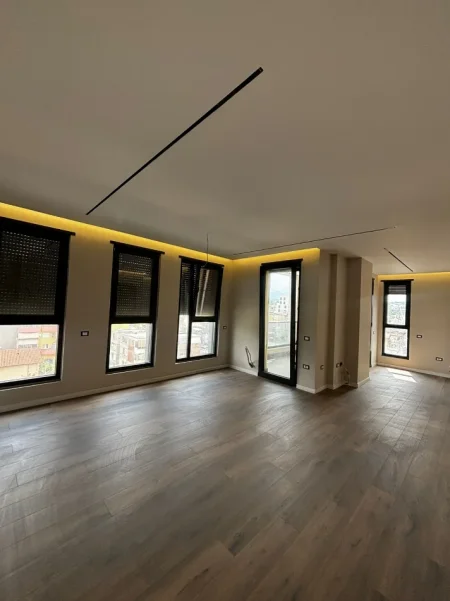 Tirane, shitet apartament 3+1 Kati 6, 150 m² 309.000 € 