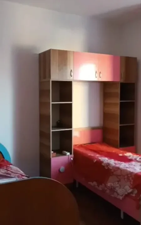 Tirane, jepet me qera apartament 2+1 Kati 2, 100 m² 500 € (Rruga 5 Maji)