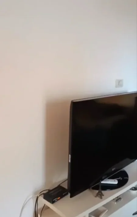 Tirane, jepet me qera apartament 2+1 Kati 2, 100 m² 500 € (Rruga 5 Maji)