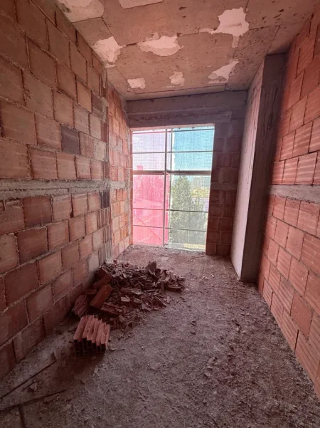 Tirane, shitet apartament 2+1+Aneks+Ballkon Kati 2, 85 m² 