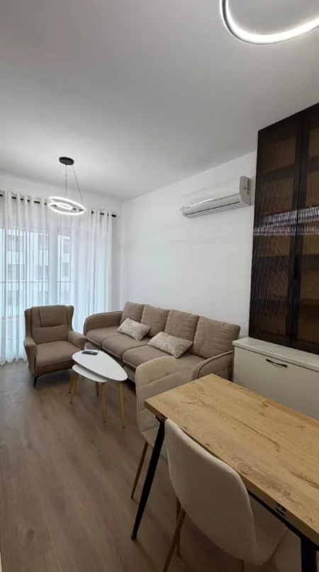 Tirane, jepet me qera apartament 1+1+Ballkon Kati 6, 65 m² 450 € 