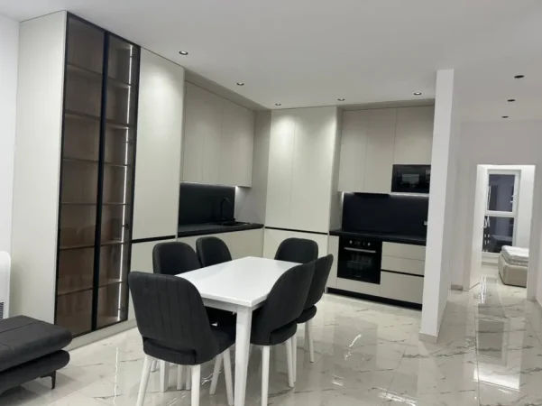 Tirane, jepet me qera apartament 2+1 Kati 6, 108 m² 850 € (Rruga Dritan Hoxha)