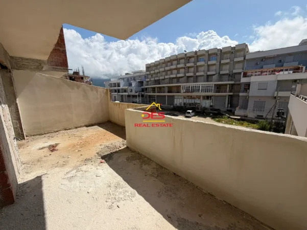 Vlore, shitet apartament 2+1+Ballkon , 94 m² (Orikum)