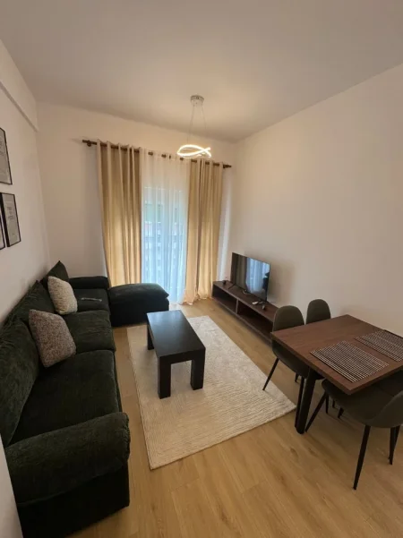 Tirane, jepet me qera apartament 1+1+Ballkon Kati 6, 45 m² 400 € (Rruga Pasho Hysa)