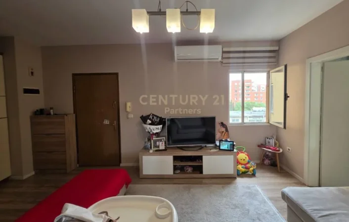 Tirane, shitet apartament 2+1 , 162.500 € (Irfan Tomini)