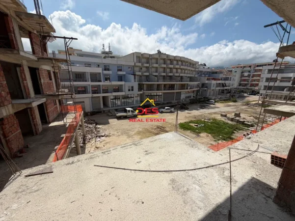 Vlore, shitet apartament 2+1+Ballkon Kati 4, 94 m² (Orikum)