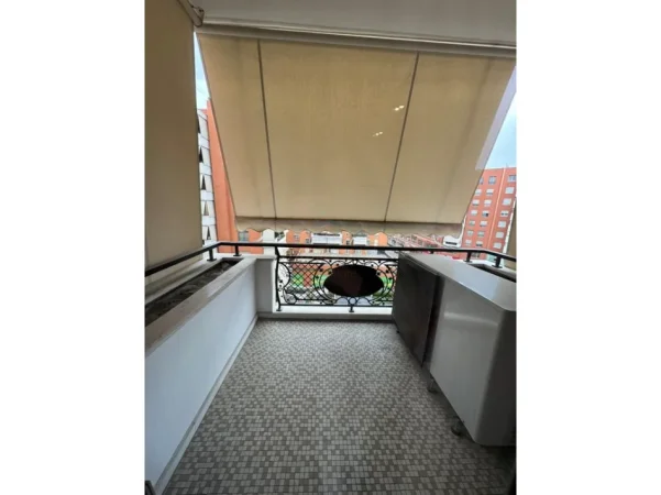 Tirane, jepet me qera apartament 2+1+Ballkon Kati 5, 116 m² 1.400 € (DELIJORGJI)