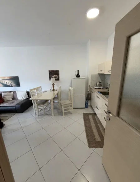 Tirane, shitet apartament 1+1+Aneks+Ballkon Kati 4, 68 m² 129.000 € (selite , kodra e diellit)