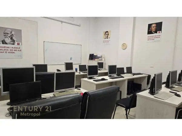 Tirane, shitet ambjent biznesi Kati 1, 52 m² 222.000 € (mine peza)