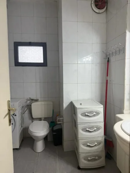 Tirane, jepet me qera garsoniere Kati 2, 35 m² 400 €