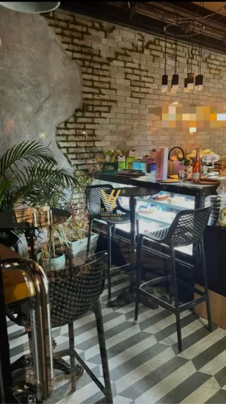 Tirane, shitet dyqan Kati 0, 46 m² 235.000 € (RRUGA KAJO KARAFILI)