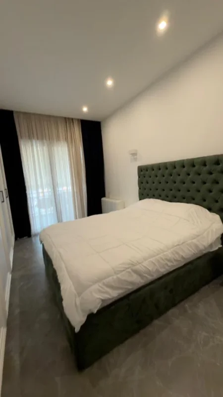 Tirane, jepet me qera apartament 2+1 Kati 5, 116 m² 1.400 € 