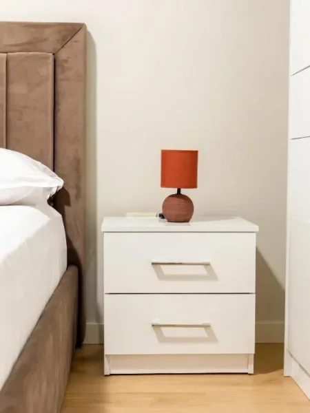 Tirane, jepet me qera apartament 1+1 Kati 2, 50 m² 650 € (RING CENTER)