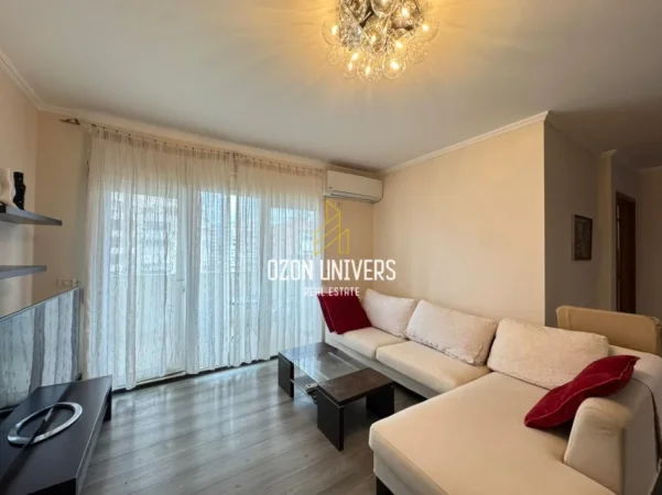 Tirane, jepet me qera apartament 2+1+Ballkon Kati 6, 110 m² 900 € (Bllok, pranë Juridikut)