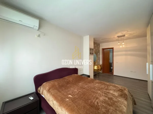Tirane, jepet me qera apartament 2+1+Ballkon Kati 6, 110 m² 900 € (Bllok, pranë Juridikut)