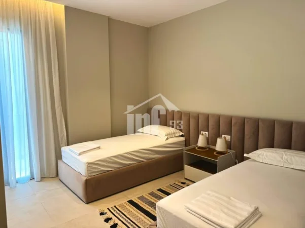 Vlore, shitet apartament 2+1 Kati 3, 125 m² 450.000 € (RADHIMË, VLORË)