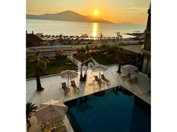 Vlore, shitet apartament 2+1 Kati 3, 125 m² 450.000 € (RADHIMË, VLORË)