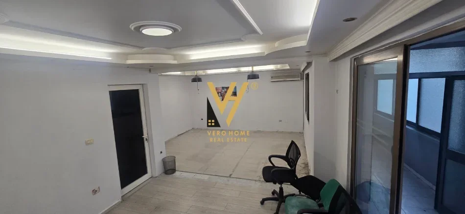 Tirane, jepet me qera zyre Kati 1, 120 m² 850 € (SHESHI WILLSON)