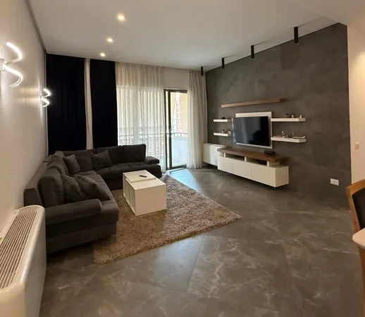 Tirane, jepet me qera apartament 2+1+Ballkon Kati 5, 108 m² 1.400 € (Rruga e Kavajes)