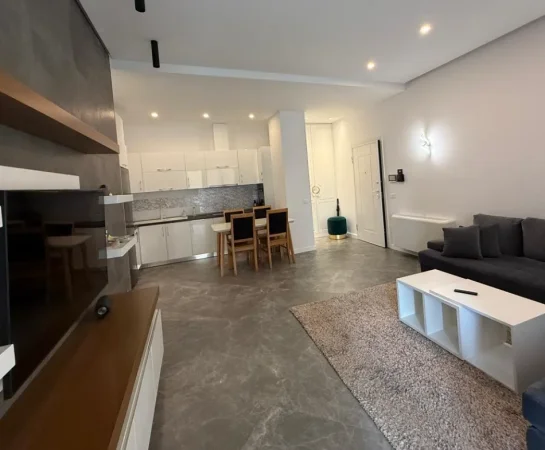 Tirane, jepet me qera apartament 2+1+Ballkon Kati 5, 108 m² 1.400 € (Rruga e Kavajes)