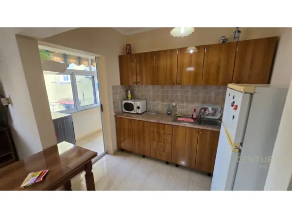 Tirane, shitet apartament 1+1 Kati 4, 53 m² 95.000 € 