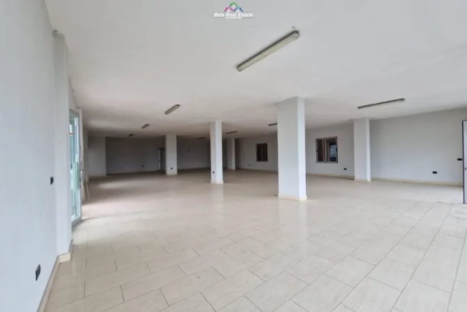 Tirane, jepet me qera zyre Kati 2, 220 m² 600 € (Mezez)
