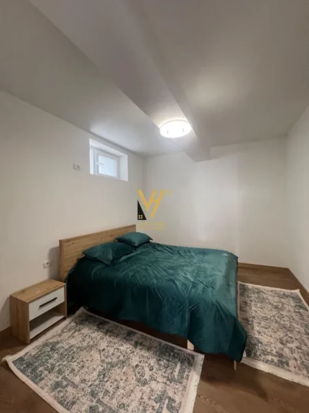 Tirane, jepet me qera apartament 1+1+Ballkon Kati 0, 65 m² 520 € (KODRA E DIELLIT)