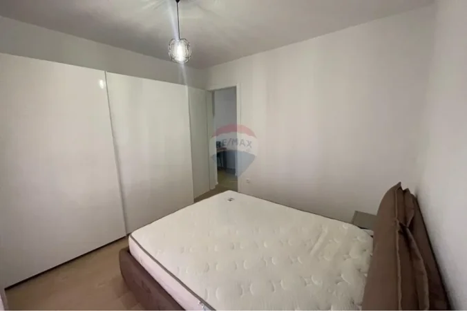 Tirane, jepet me qera apartament 1+1+Ballkon , 70 m² 770 € (Kompleksi Delijorgji)