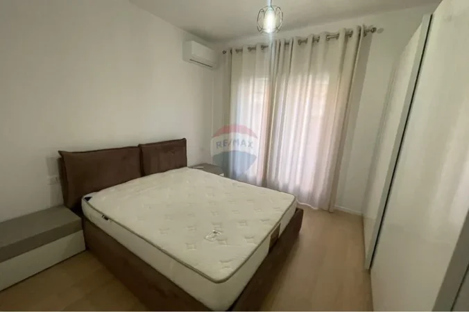 Tirane, jepet me qera apartament 1+1+Ballkon , 70 m² 770 € (Kompleksi Delijorgji)