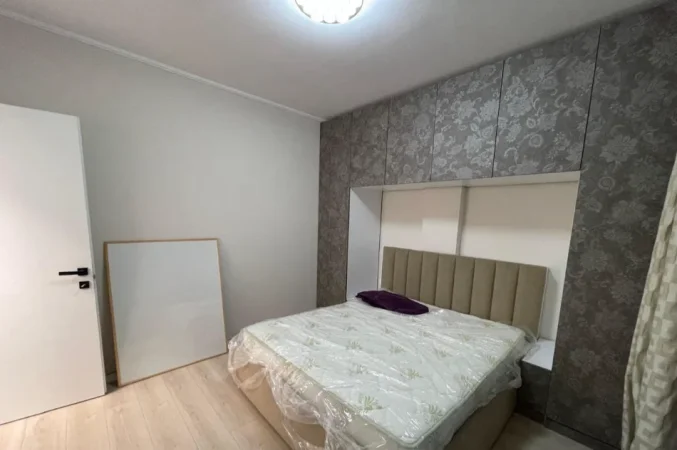 Tirane, jepet me qera apartament 1+1 Kati 5, 62 m² 650 € 