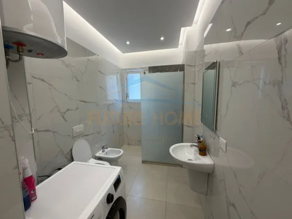Durres, shitet apartament 1+1+Ballkon Kati 1, 75 m² 200.000 € (GOLEM)