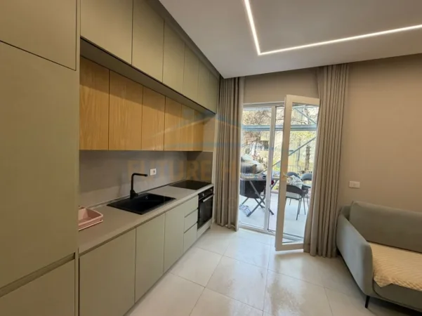 Durres, shitet apartament 1+1+Ballkon Kati 1, 75 m² 200.000 € (GOLEM)