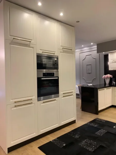 Tirane, shitet apartament 3+1 Kati 10, 197 m² 550.000 € (Rruga Dibres)