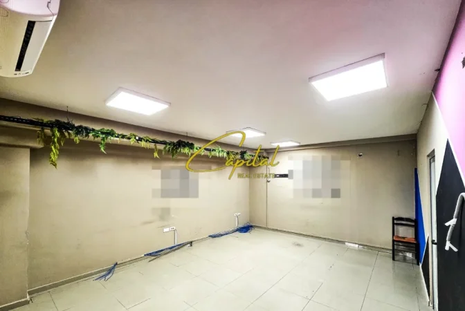 Tirane, jepet me qera ambjent biznesi Kati 5, 300 m² 2.800 € (SELVIA)