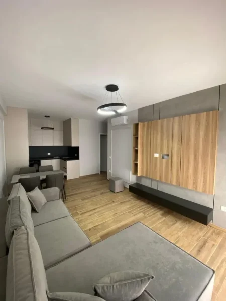 Tirane, jepet me qera apartament 1+1 Kati 5, 78 m² 630 € (Don Bosko)