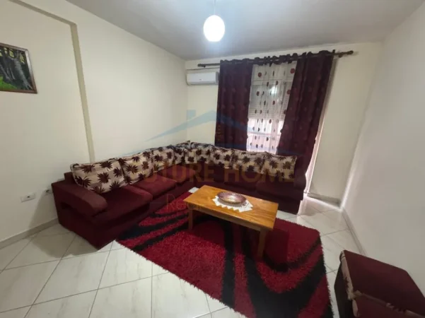 Tirane, jepet me qera apartament 2+1 Kati 1, 90 m² 550 € (Unaza e Re)