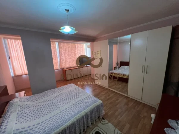 Tirane, shitet apartament 3+1+Ballkon Kati 6, 161 m² 219.500 € (astir)