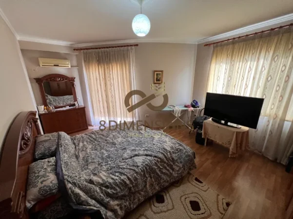 Tirane, shitet apartament 3+1+Ballkon Kati 6, 161 m² 219.500 € (astir)