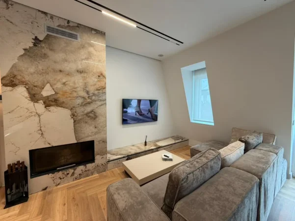 Tirane, jepet me qera apartament 2+1 Kati 3, 129 m² 1.800 € (TEG)