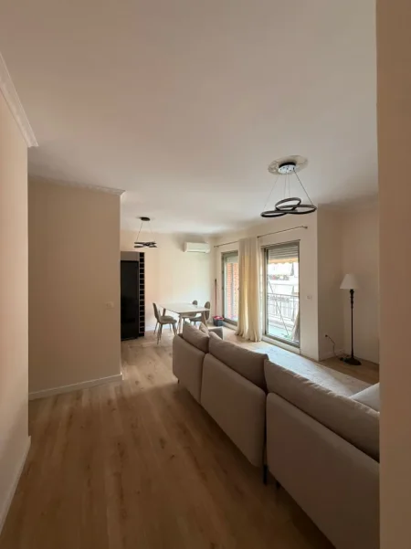 Tirane, jepet me qera apartament 2+1 Kati 3, 90 m² 1.050 € 