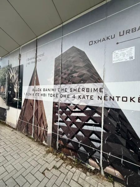 Tirane, shitet apartament 1+1 , 78 m² 141.000 € (Tirana Tower, Rruga Xhanfize Keko)