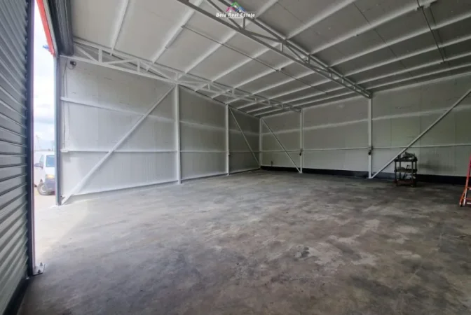 Tirane, jepet me qera zyre Kati 2, 220 m² 600 € (mezez)