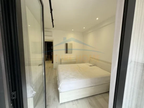 Tirane, jepet me qera apartament 1+1 Kati 2, 75 m² 600 € (Urban Gate, Unaza e Re, Tiranë)